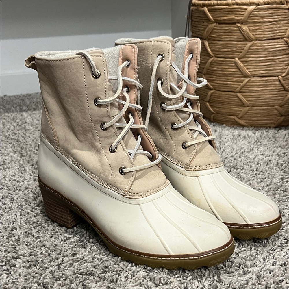 Sperry Beige and White Winter Boots